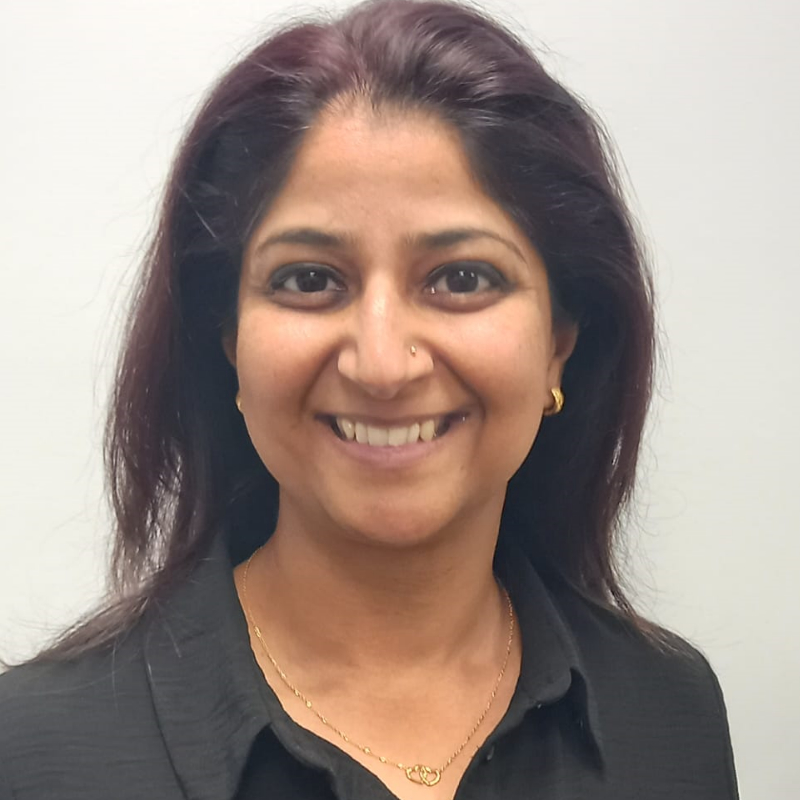 Amita Kaur of Colin Lee Opticians Team'>